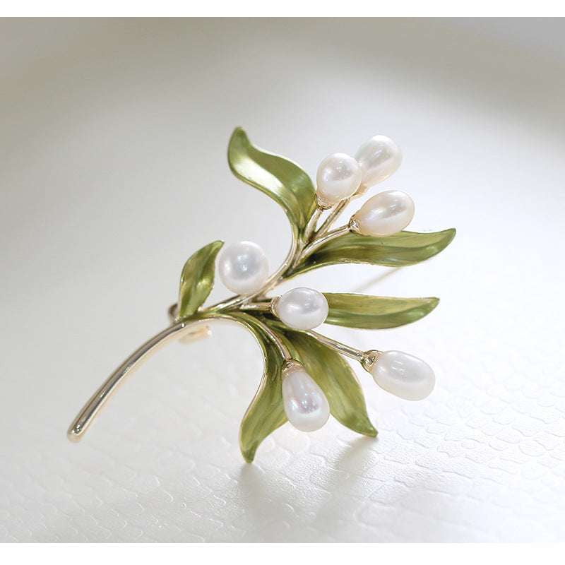 Elegant Pin Jewelry, Pastoral Style Pin, Pearl Leaf Brooch - available at Sparq Mart