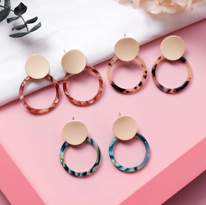 Circle Earrings Female, Retro Acrylic Earrings, Simple Temperament Jewelry - available at Sparq Mart